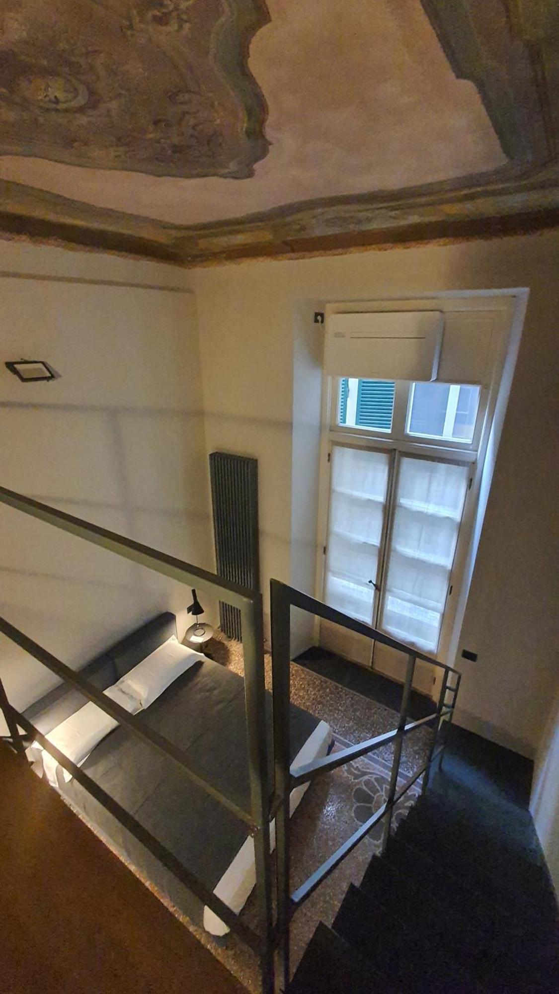 Apartment Eleven Luxury - Dimora Affrescata Del '500 A Pochi Passi Dall'acquario