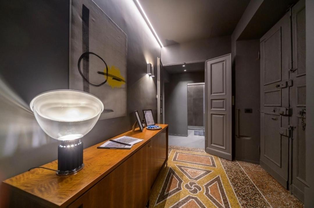 Apartment Eleven Luxury - Dimora Affrescata Del '500 A Pochi Passi Dall'acquario